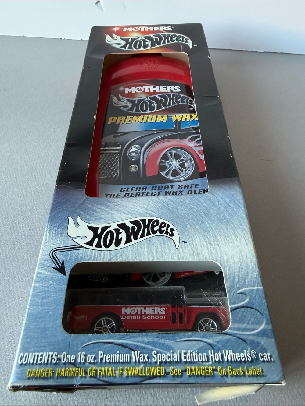 Mothers Hot Wheels Special Edition Red Bus & Premium Wax Collectible Box Set